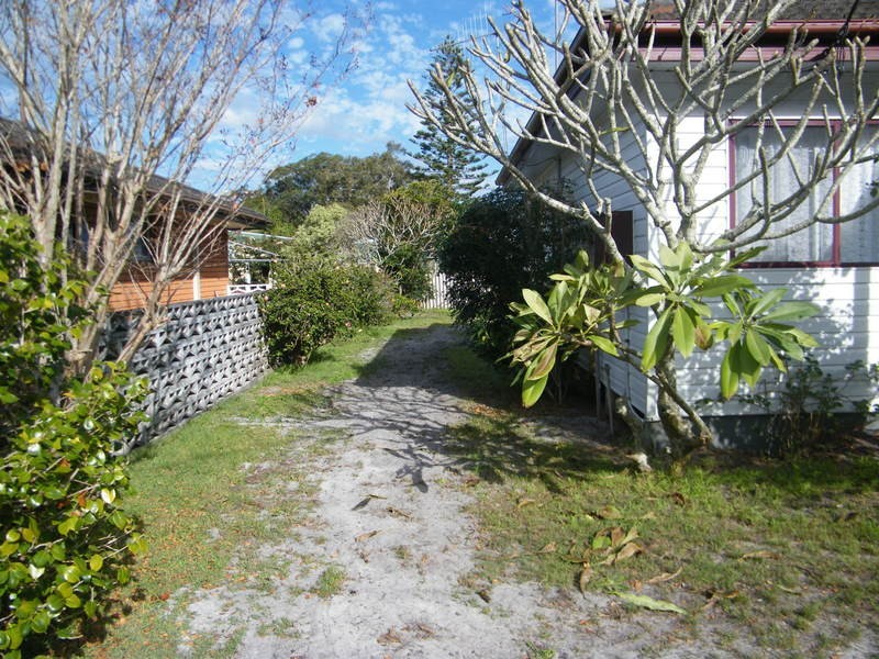 22 Strand Street, Forster NSW 2428