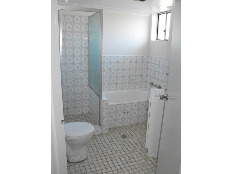 2/43 Helen Street, Forster NSW 2428