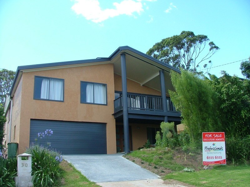 30 Divide Street, Forster NSW 2428