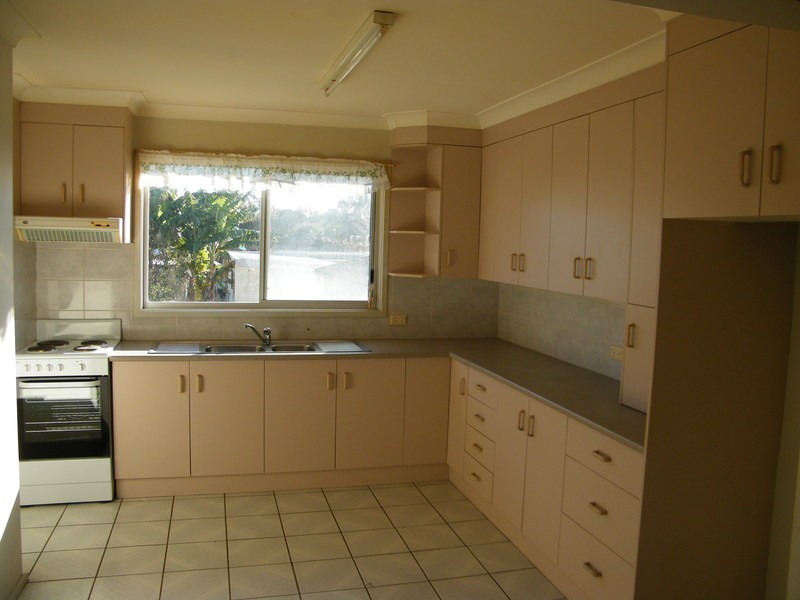 27 Strand Street, Forster NSW 2428