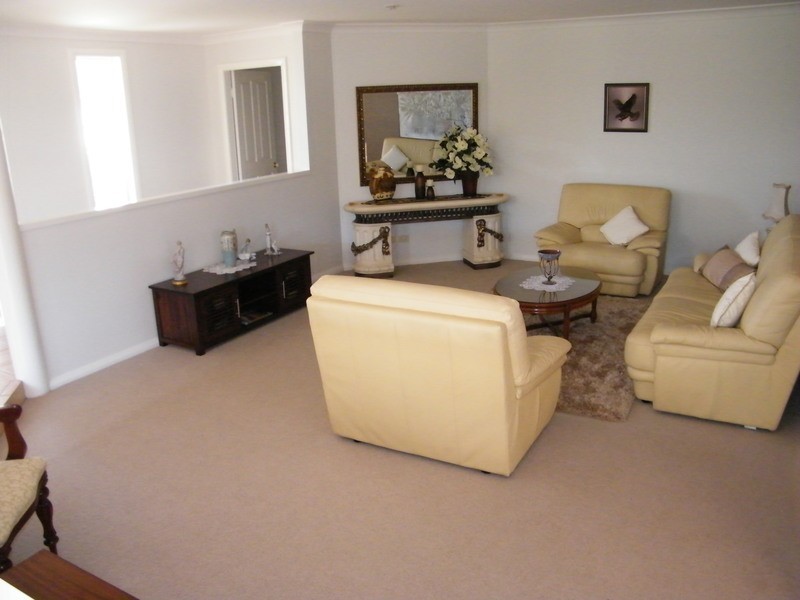 7 Lisa Place, Forster NSW 2428