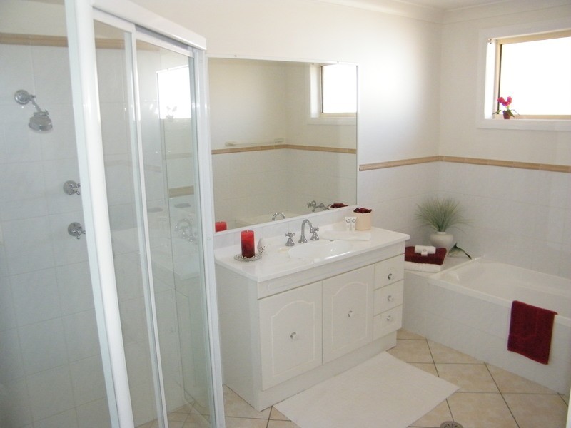 7 Lisa Place, Forster NSW 2428