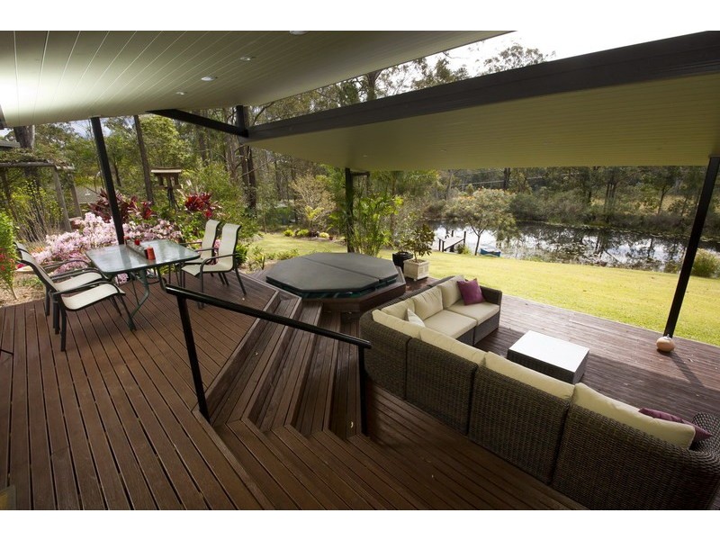 7 Woodlands Drive, Hallidays Point NSW 2430