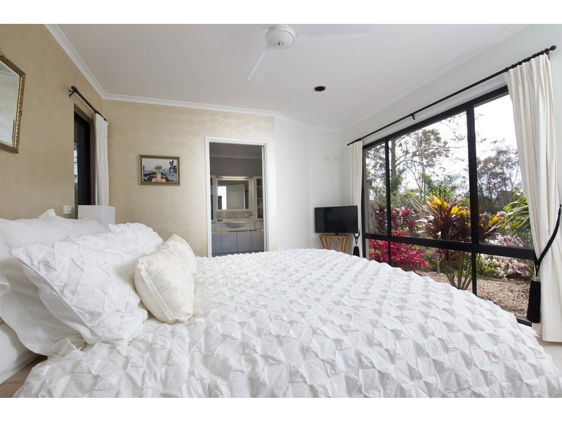 7 Woodlands Drive, Hallidays Point NSW 2430