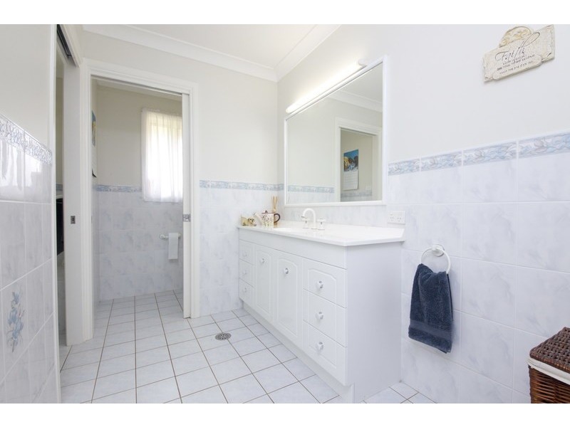 4 Figtree Drive, Diamond Beach NSW 2430