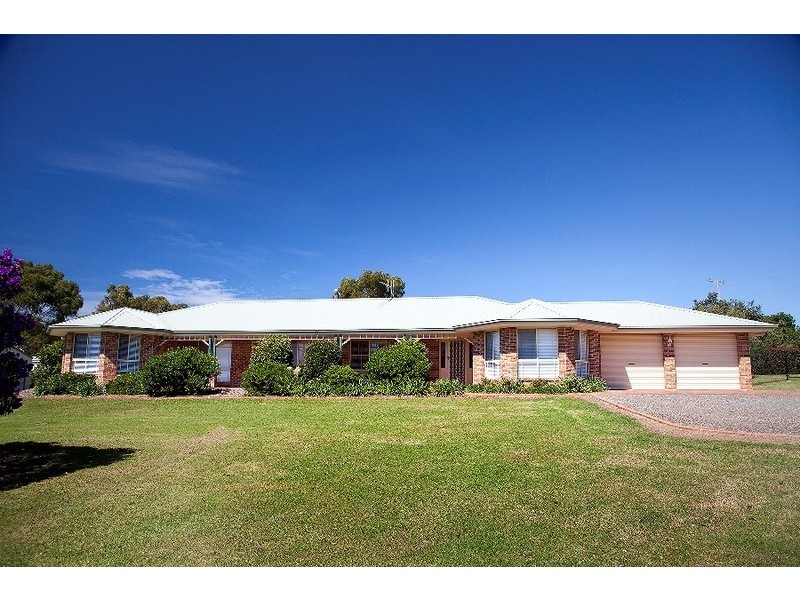 4 Figtree Drive, Diamond Beach NSW 2430