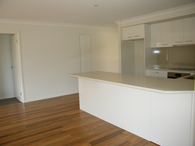 2/32 Amanda Crescent, Forster NSW 2428