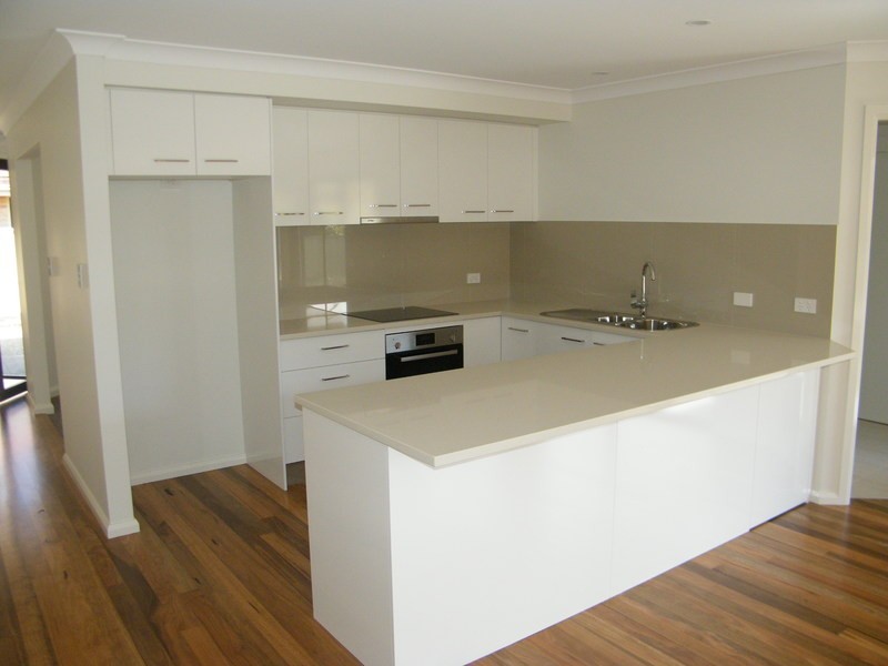 2/32 Amanda Crescent, Forster NSW 2428