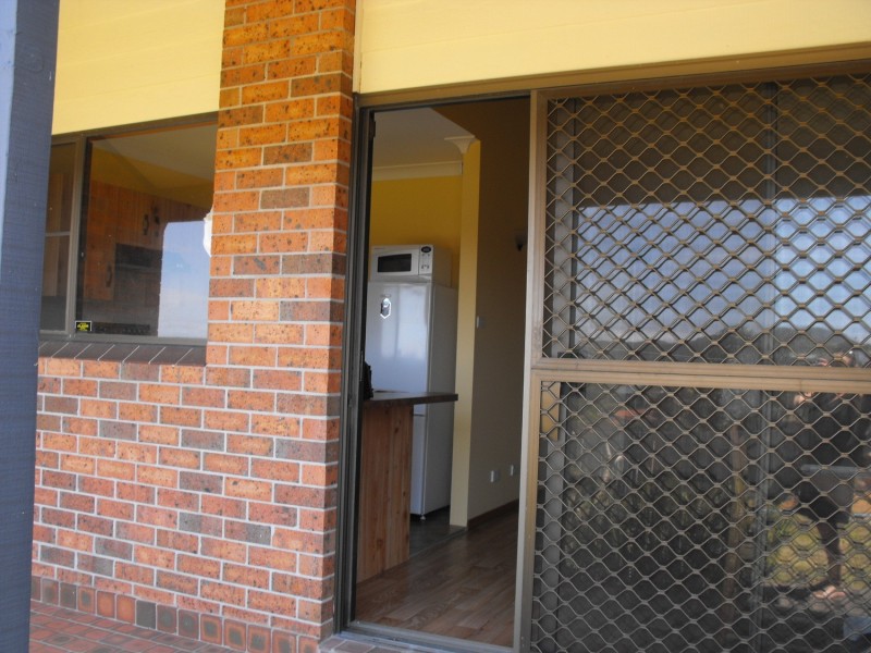 Granny Flat/4 The Ridge, Forster NSW 2428