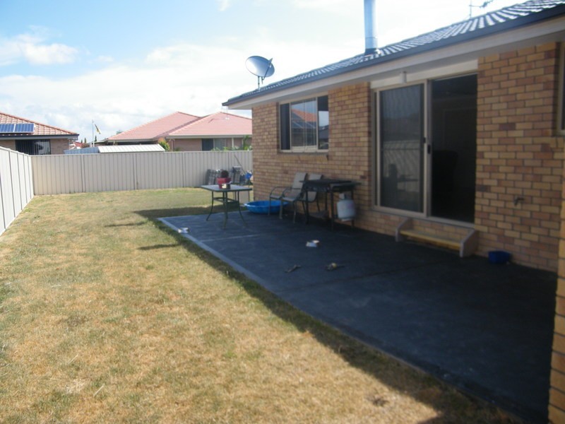 6 Chapmans Road, Tuncurry NSW 2428