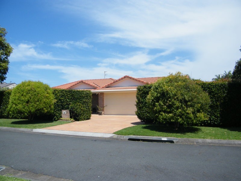3 Smiths Close, Forster NSW 2428