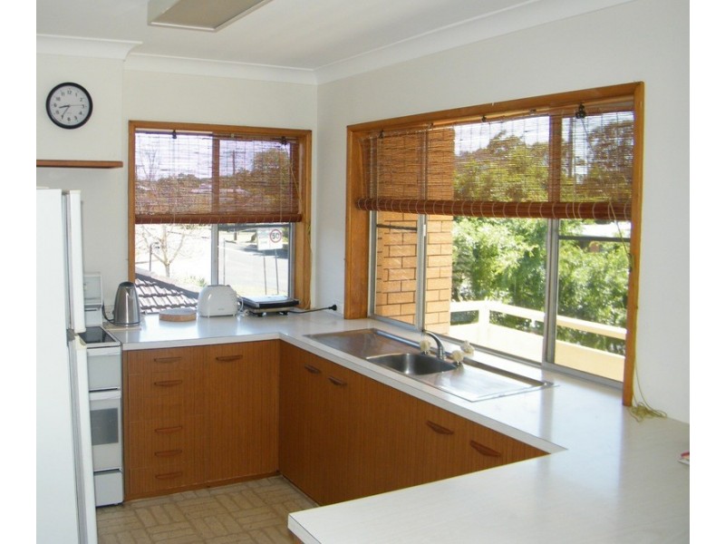 4 Cape Street, Tuncurry NSW 2428
