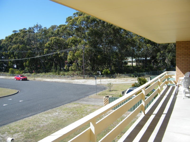 4 Cape Street, Tuncurry NSW 2428