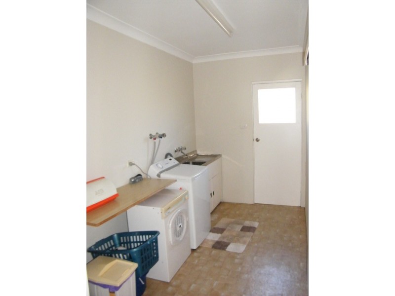 4 Cape Street, Tuncurry NSW 2428