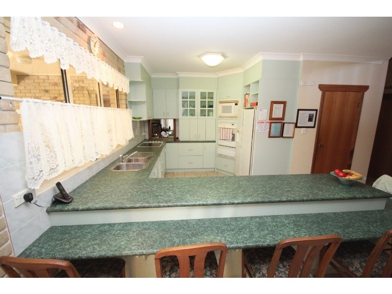 17 Zamia Place, Forster NSW 2428