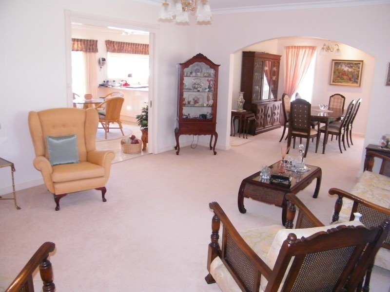 15 Friendship Key, Forster NSW 2428