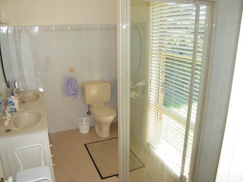 15 Friendship Key, Forster NSW 2428