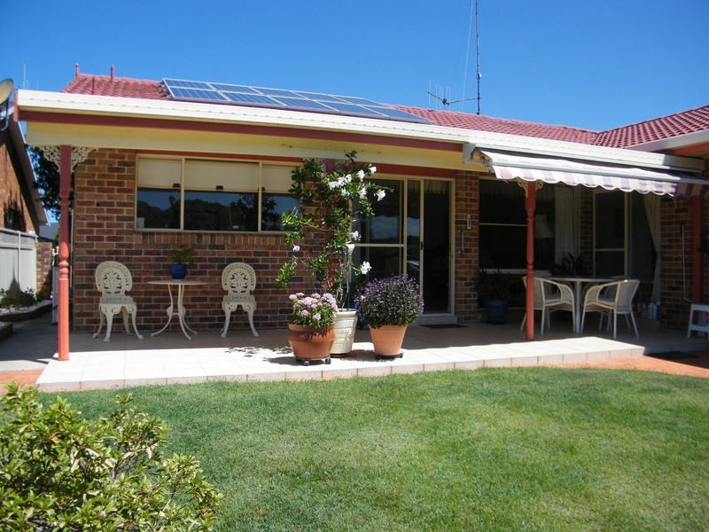 15 Friendship Key, Forster NSW 2428