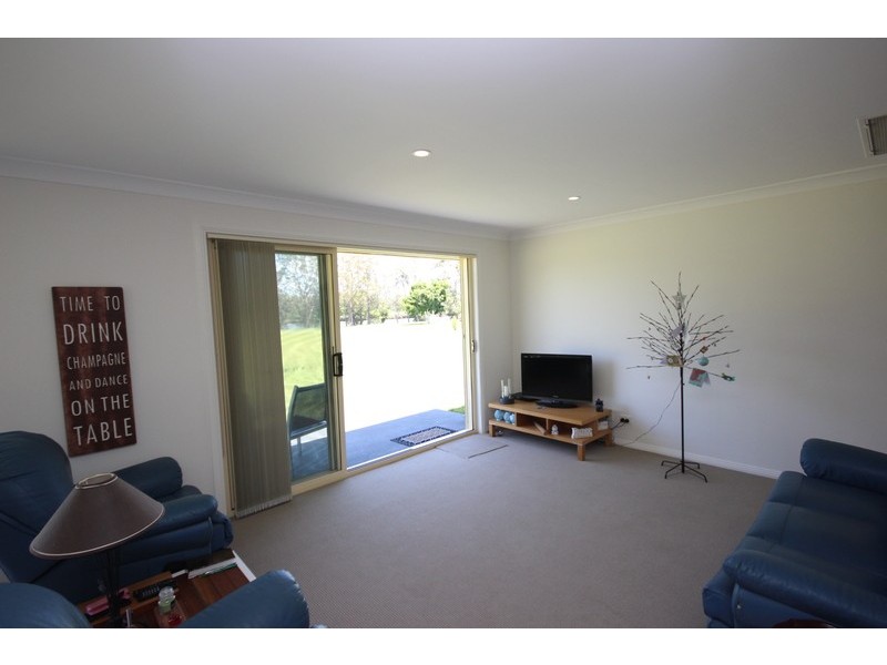 6 Riverview Place, Darawank NSW 2428