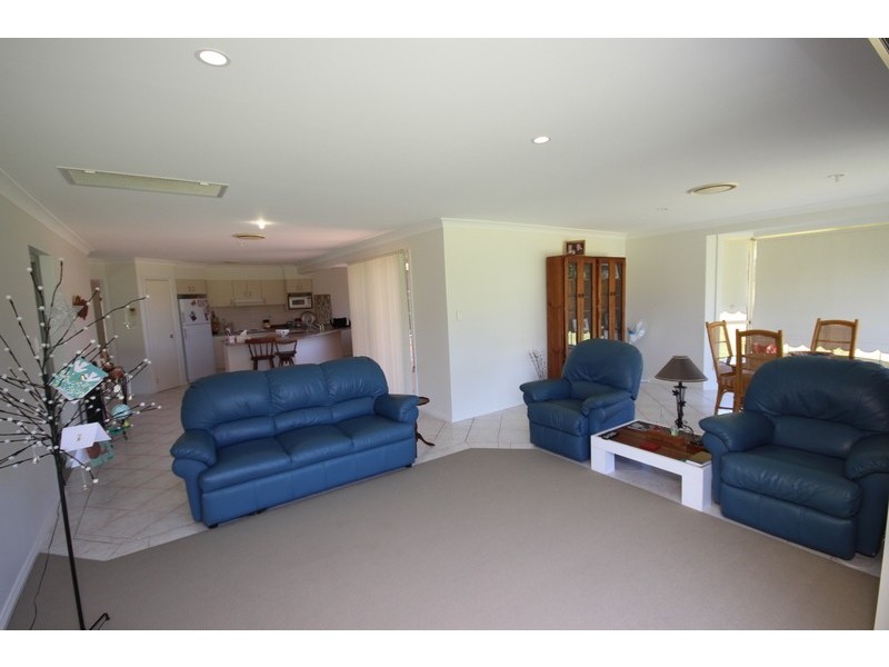 6 Riverview Place, Darawank NSW 2428