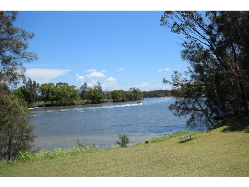 6 Riverview Place, Darawank NSW 2428