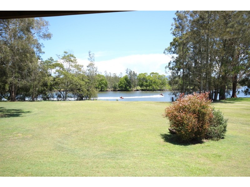 6 Riverview Place, Darawank NSW 2428