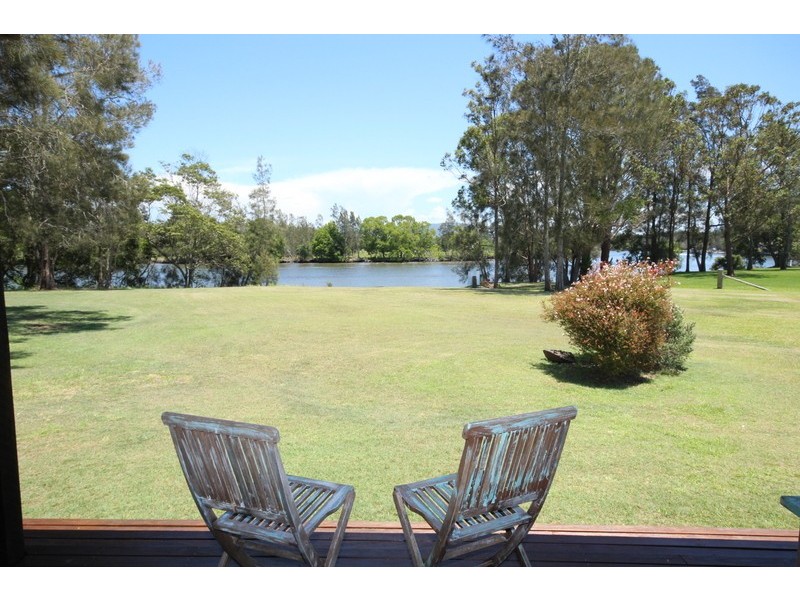 6 Riverview Place, Darawank NSW 2428