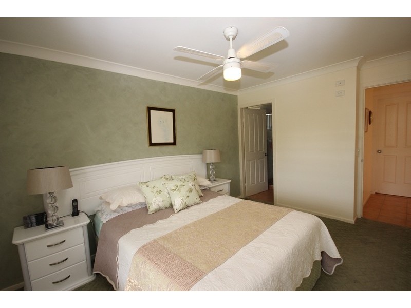 2/12-14 The Lakes Way, Forster NSW 2428