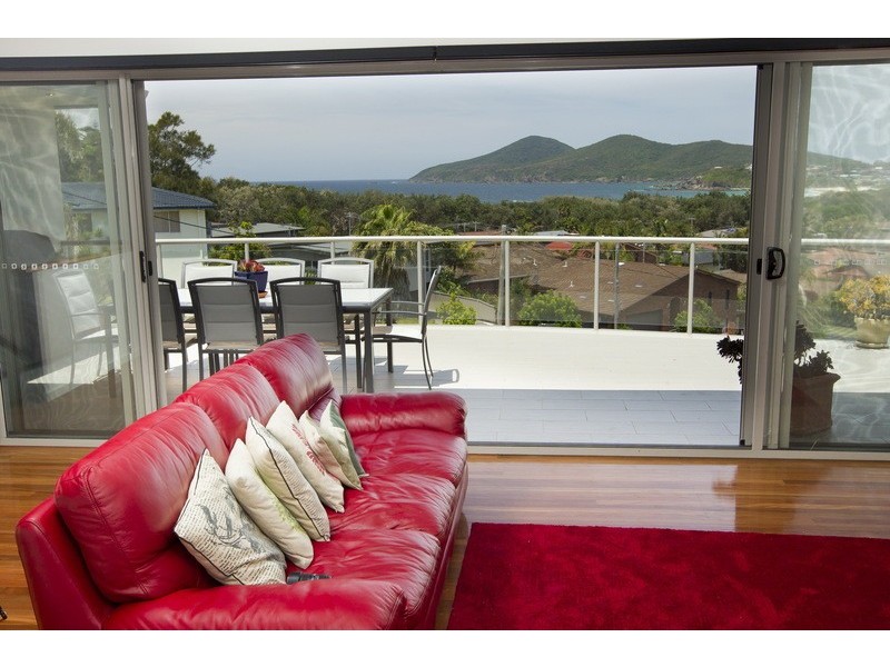 2 Margot Crescent, Forster NSW 2428