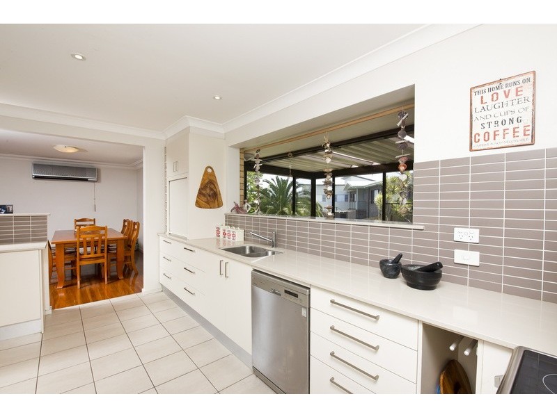 2 Margot Crescent, Forster NSW 2428