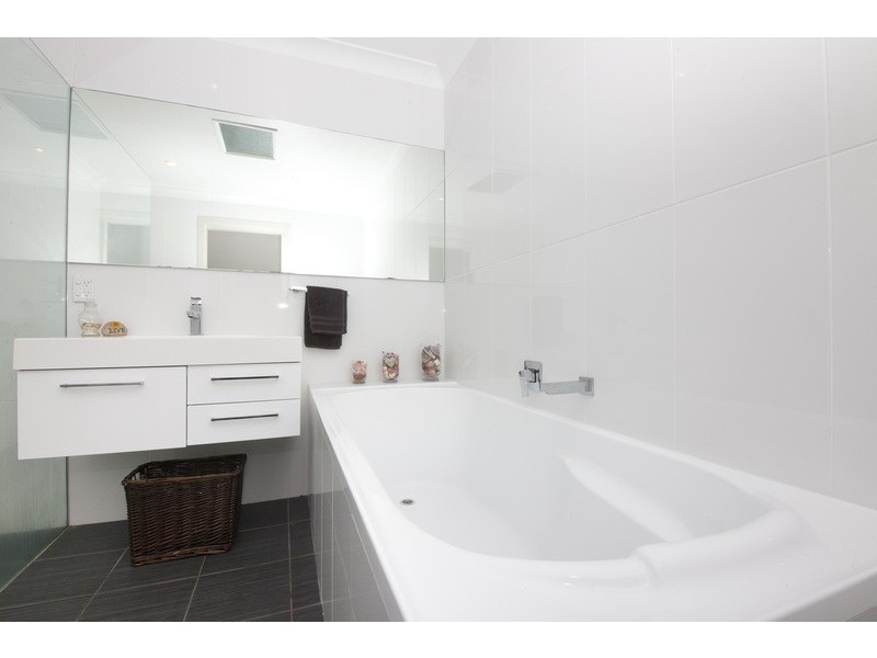 2 Margot Crescent, Forster NSW 2428