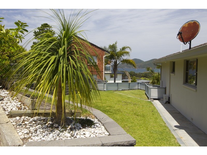 2 Margot Crescent, Forster NSW 2428