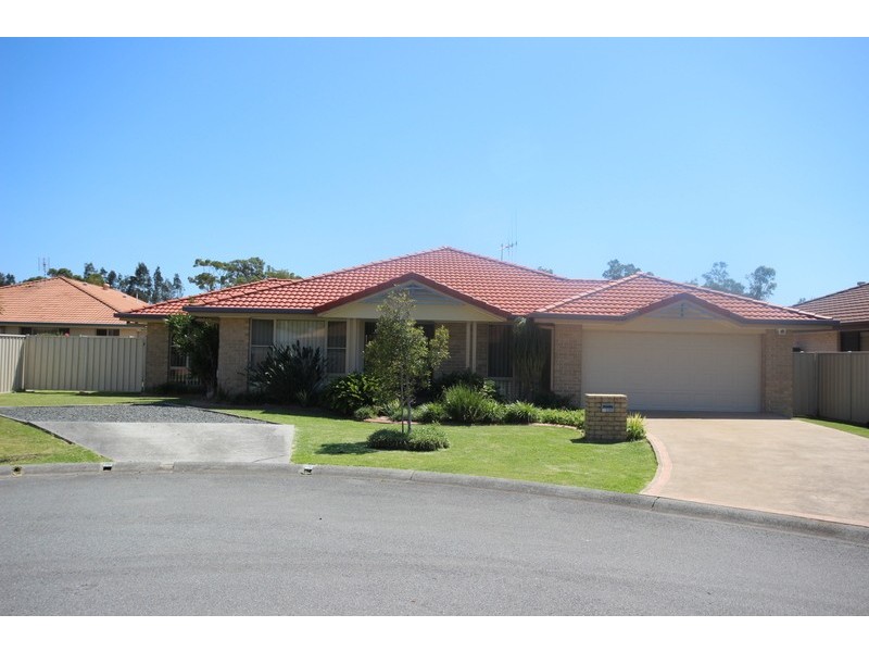 9 Nakara Court, Forster NSW 2428