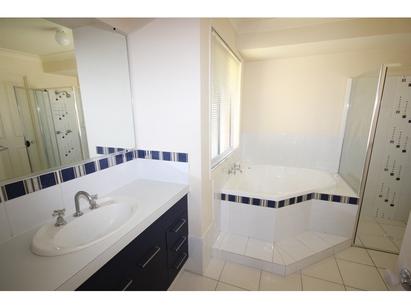 9 Nakara Court, Forster NSW 2428