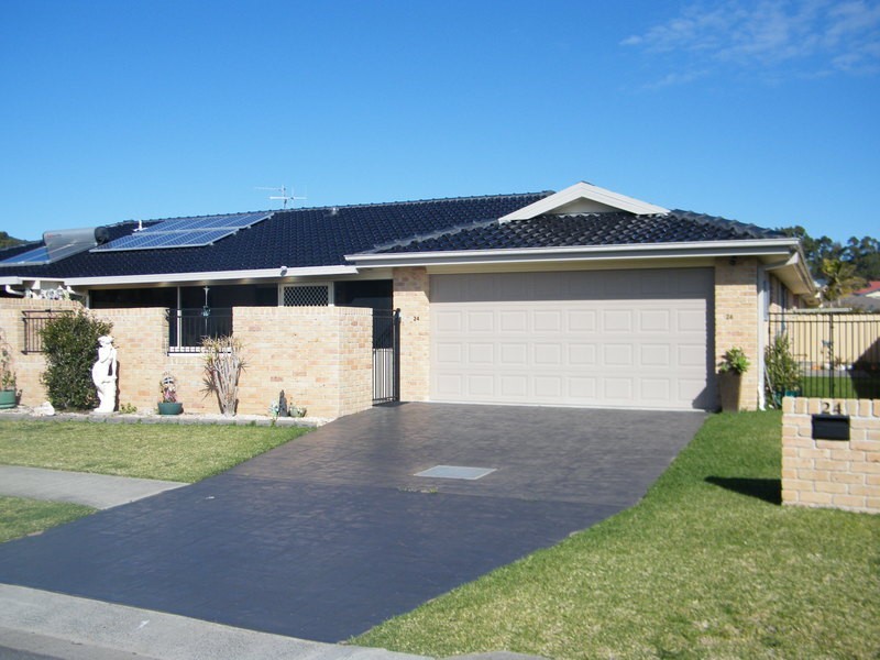 24 Wamara Crescent, Forster NSW 2428