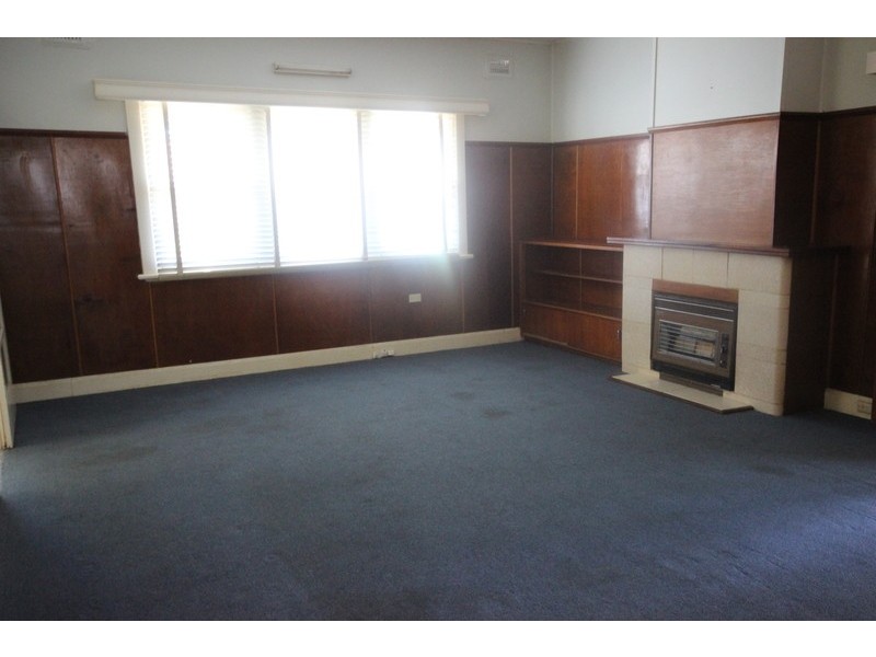 42 The Lakes Way, Forster NSW 2428