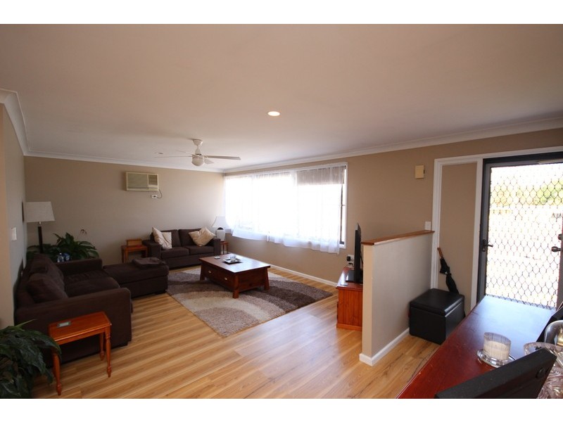 24 Tuncurry Street, Tuncurry NSW 2428