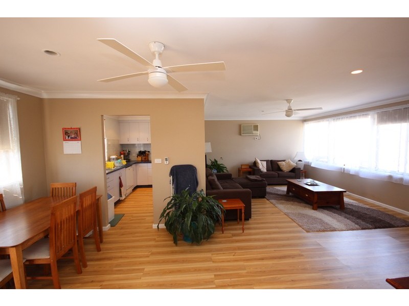 24 Tuncurry Street, Tuncurry NSW 2428