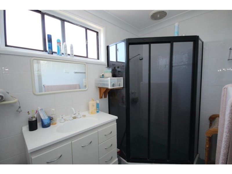 24 Tuncurry Street, Tuncurry NSW 2428