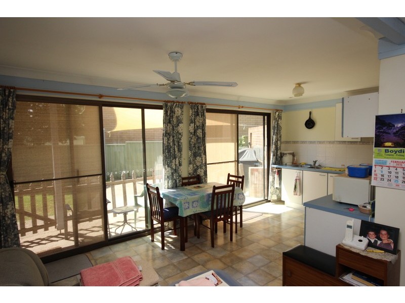 24 Tuncurry Street, Tuncurry NSW 2428