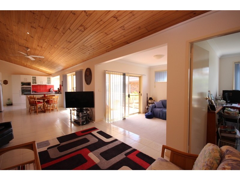 2 Charles Street, Forster NSW 2428