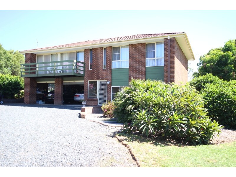 2 Figtree Drive, Diamond Beach NSW 2430