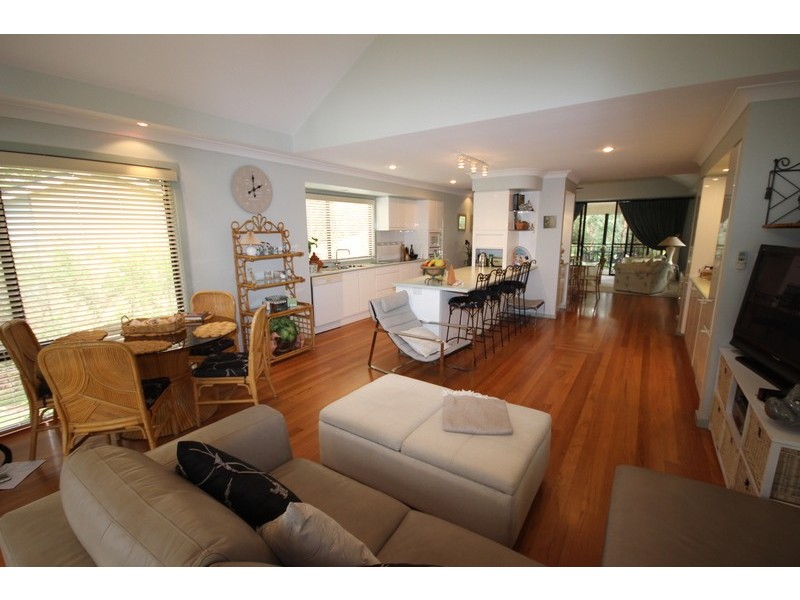 13 Hilltop Parkway, Tallwoods Village NSW 2430