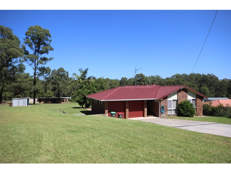 37 Woodlands Drive, Hallidays Point NSW 2430