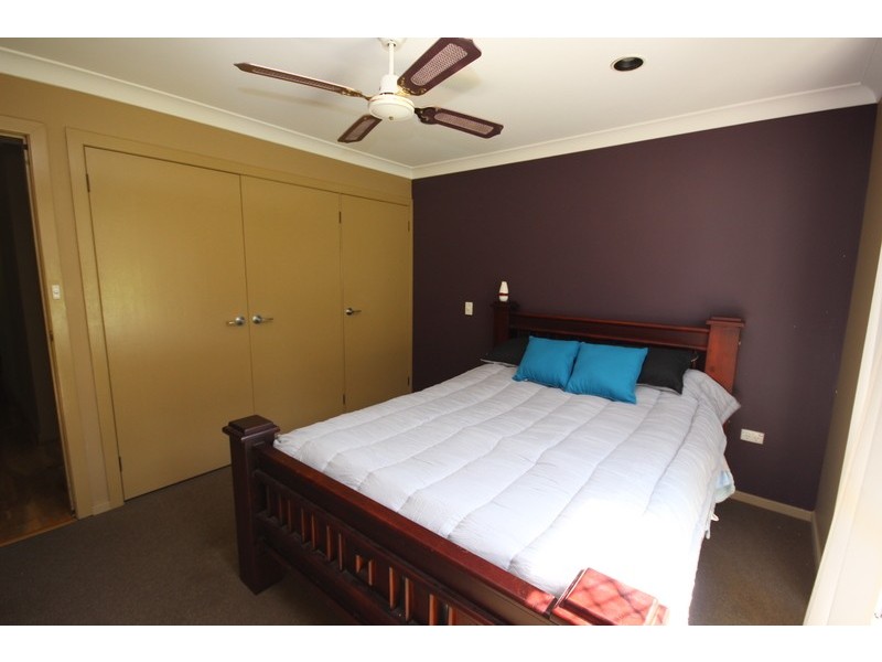 37 Woodlands Drive, Hallidays Point NSW 2430