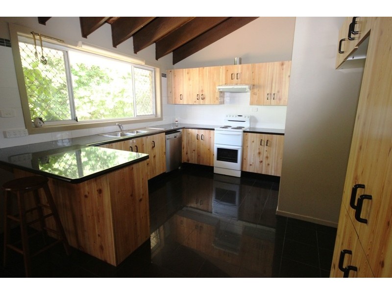 37 Woodlands Drive, Hallidays Point NSW 2430