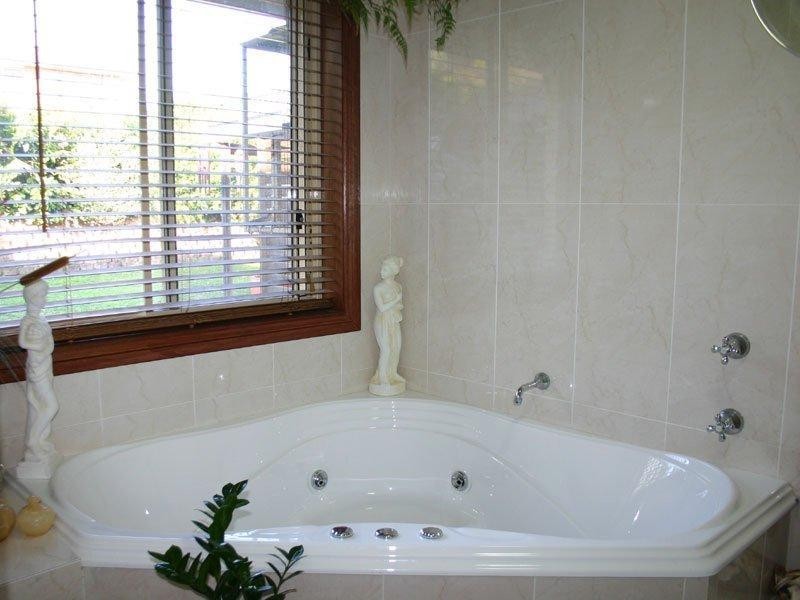 41 Belton Way, Forster NSW 2428
