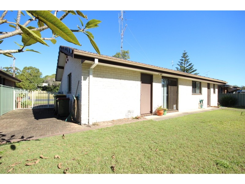 111 South Street, Tuncurry NSW 2428