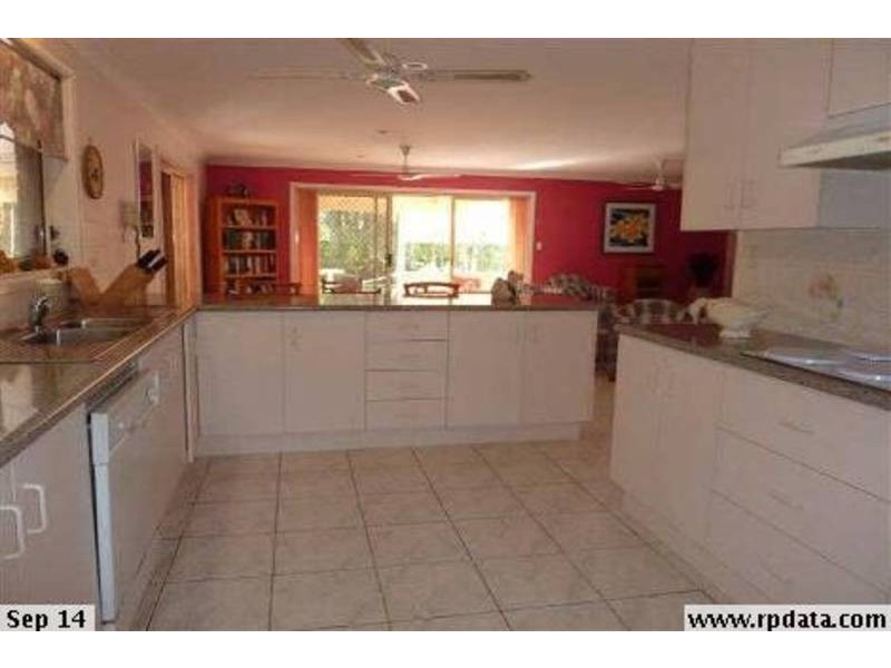 52 Seabreeze Parade, Green Point NSW 2428