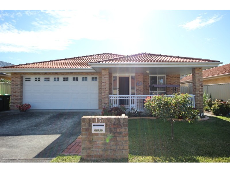 15 Robina Grove, Forster NSW 2428